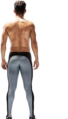 Таувел од панталоните за атлетска компресија на Себеан Менс