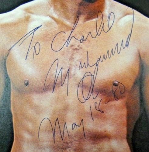 Мухамед Али Гроздобер 1980 година потпишан списание Страна Голем потпис Комплетно JSA Писмо - Фотографии за автограми во бокс