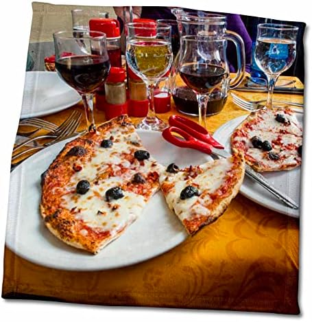 3drose Италија, Тоскана, Пиенза, служејќи пица со ножици - крпи