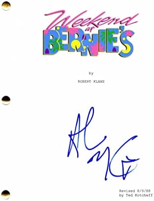 Ендру Мекарти го потпиша автограмскиот викенд на целокупното филмско сценарио на Берни - ретко