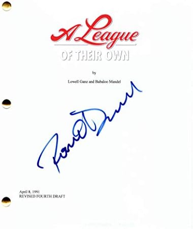 Рози О'Донел потпиша автограм - Лига на свој - скрипта со целосен филм