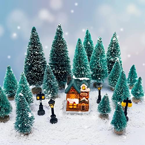 26pc мини Божиќни борови дрвја вештачки снежни мраз дрвја со селска куќа Санта вреќа Елк и мини улична светлина Божиќно украси шишиња четки