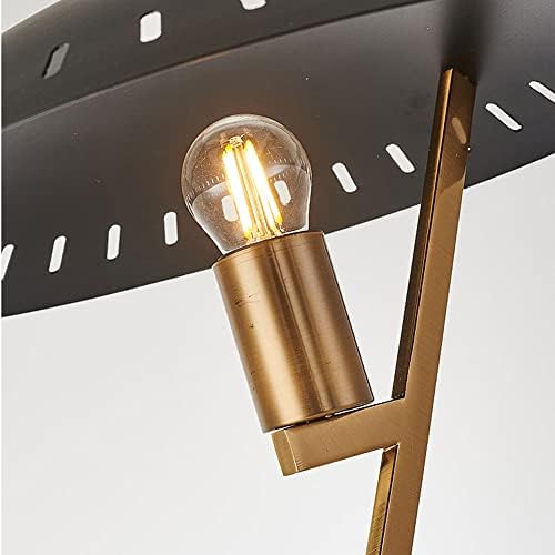 2023 Најновата прифатлива нова нордиска минималистичка ламба за железна маса E27 креативна печурка мала ноќна светлина Постмодерна осветлување биро за ламба за днев?