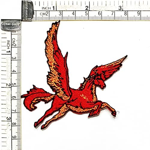 Кленплус 3 парчиња. Летечки Коњ Цртан Филм Црвено Железо На Закрпи Активности Везено Лого Облека Фармерки Јакни Капи Ранци Кошули Додатоци