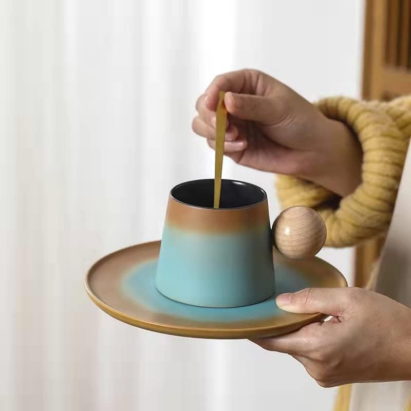 Керамички чаши и чизми, симпатична боја на градиент ， со сферични дрвени рачки чаши чај и чинии, чаши од 7 мл, новите чаши за кафе