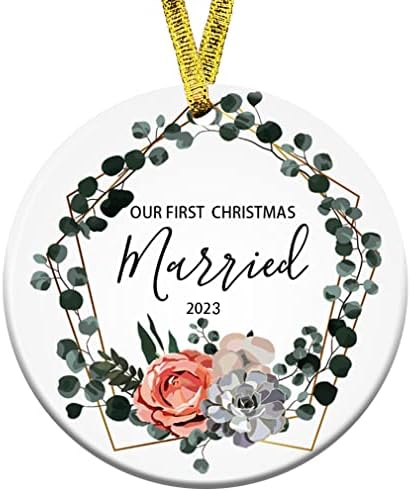 Kooer Нашиот прв Божиќ оженет украс 2023 година 1 -та година се ожени со новороденчиња 3 рамен круг свадбени украси за свадбени подароци