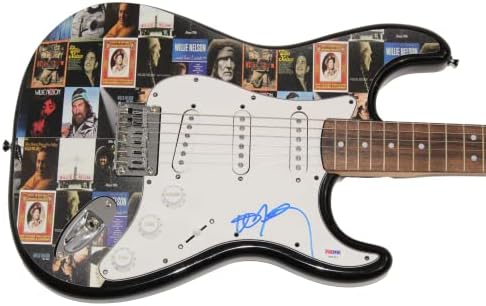 Вили Нелсон потпиша автограм со целосна големина обичај Еден од еден вид 1/1 Fender Stratocaster Electric Guitar E со PSA DNA автентикација