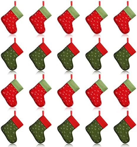 Мали божиќни чорапи 7 инчи подароци картички за сребрени производи од црвена зелена мини Божиќни чорапи камин виси чорапи со