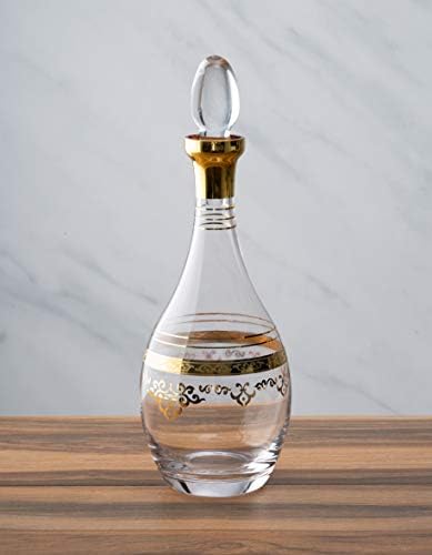 Декантер за стакло вино со злато дизајн на надворешниот капак- исполнува 44 унци
