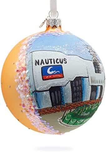 Battleship Wisconsin во Наутикус, Норфолк, Вирџинија, Божиќна божиќна украс на стакло топка 4 инчи
