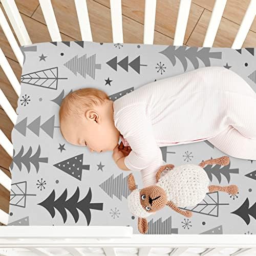 Kicpoay опремени чаршафи за креветчиња со цртани филмови затегнати преносни листови за пласмани за бебиња, дише мек душек мини