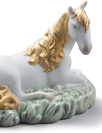 Lladró Коњската фигура. Златен сјај. Фигура на порцелански коњ.