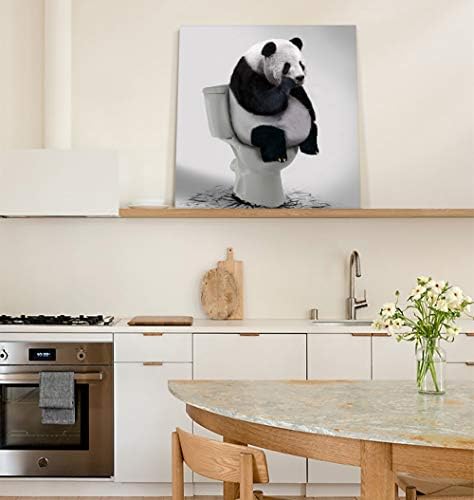 Гредице платно печати wallидни уметнички маслени слики Смешна панда што седат на тоалети со слики за тоалети за дневна соба бања спална соба, истегната и врамена под?