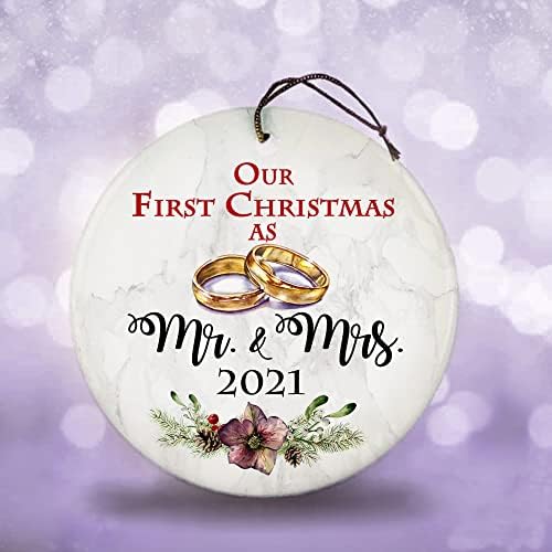 Прв Божиќ оженет украс г -дин и г -ѓа сопруга сопруга новороденчиња ново -само оженети обичај рачно изработено Божиќно семејство чувари гроздобер
