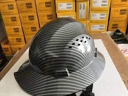 Тврда капа од стаклопластика црно/сребро со суспензија Fas-Trac
