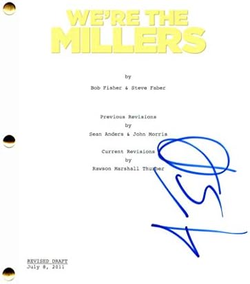 Asonејсон Судеикис потпиша автограм Ние сме скрипта за целосна филмска скрипта на Милерс - ennенифер Анистон, Ема Робертс,