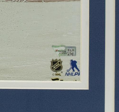 Остон Метјус јавор лисја потпишани врамени фото -фанатици на хокеј на хокеј 16x20 - Автограмирани фотографии од НХЛ