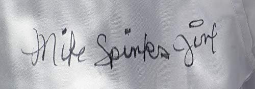 Мајкл Jinинкс Спинкс потпиша бели боксерски стебла ЈСА ИТП