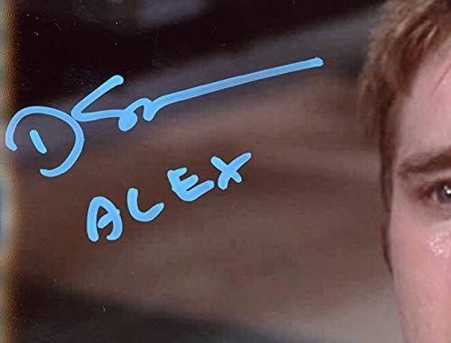 Девон Сава автограмирана/потпишана крајна дестинација Необрачена фотографија од 8х10 - потење со натпис „Алекс“