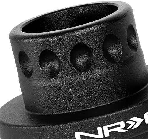 NRG иновации SRK-RLWH алуминиумски волан на адаптер за кратки центри се вклопува во столбовите на управувачот на Вудвард Сплин, црна