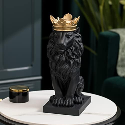 LC LCDECOHOME LION Statue Надворешно колекционерски фигурини - златна круна црна стоечка лав дома украс за биро 9.06 x 5,79
