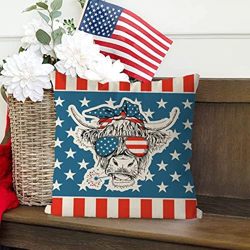 Гагец 4 -ти јули Перница опфаќа 18х18 инчи смешна крава со американско знаме Патриотско фрлање перници опфаќа Денот на независноста Денот на спомен -обележјето на пер